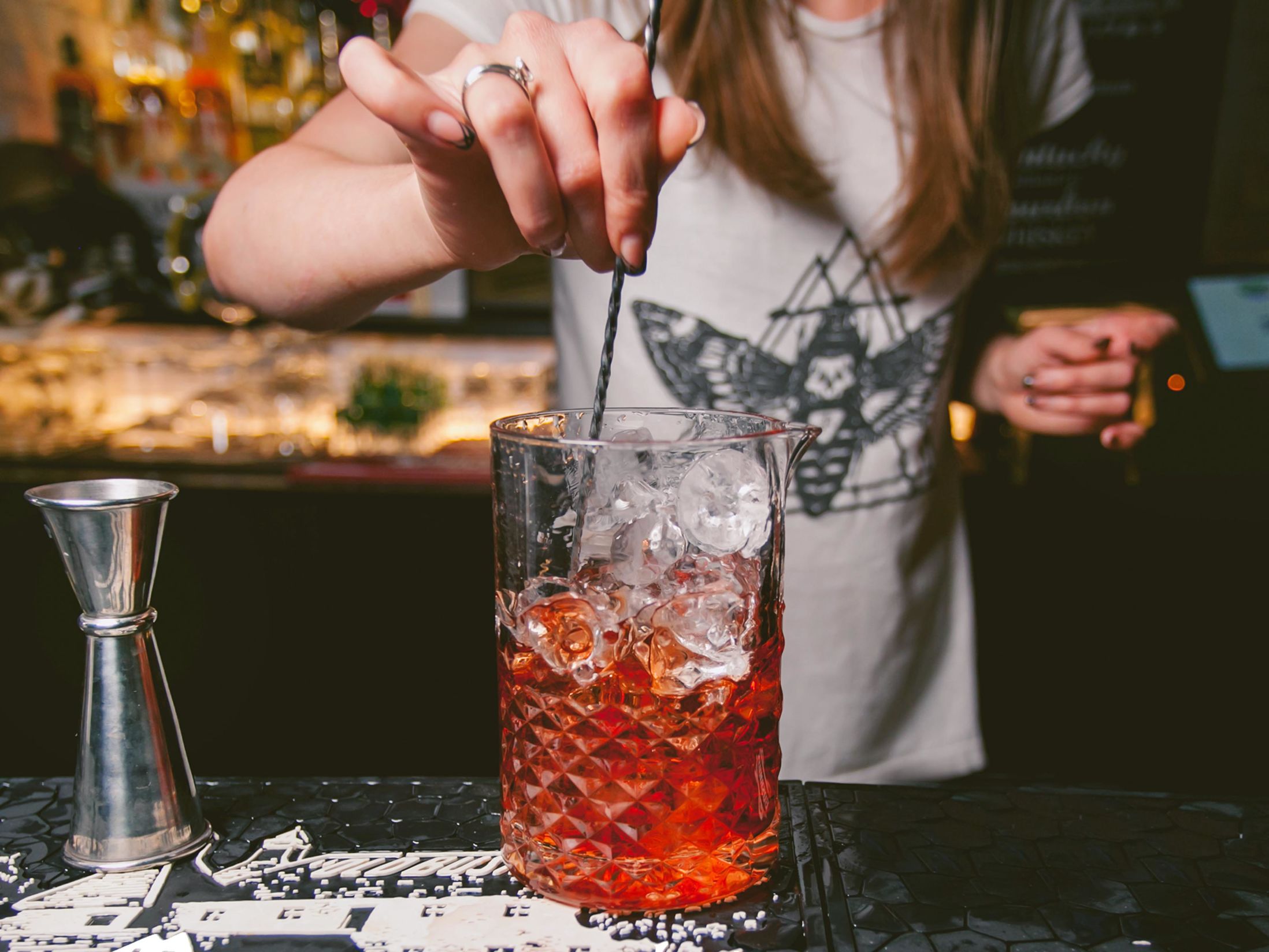 12 Hen Party Activities in Bournemouth - Cocktail Making