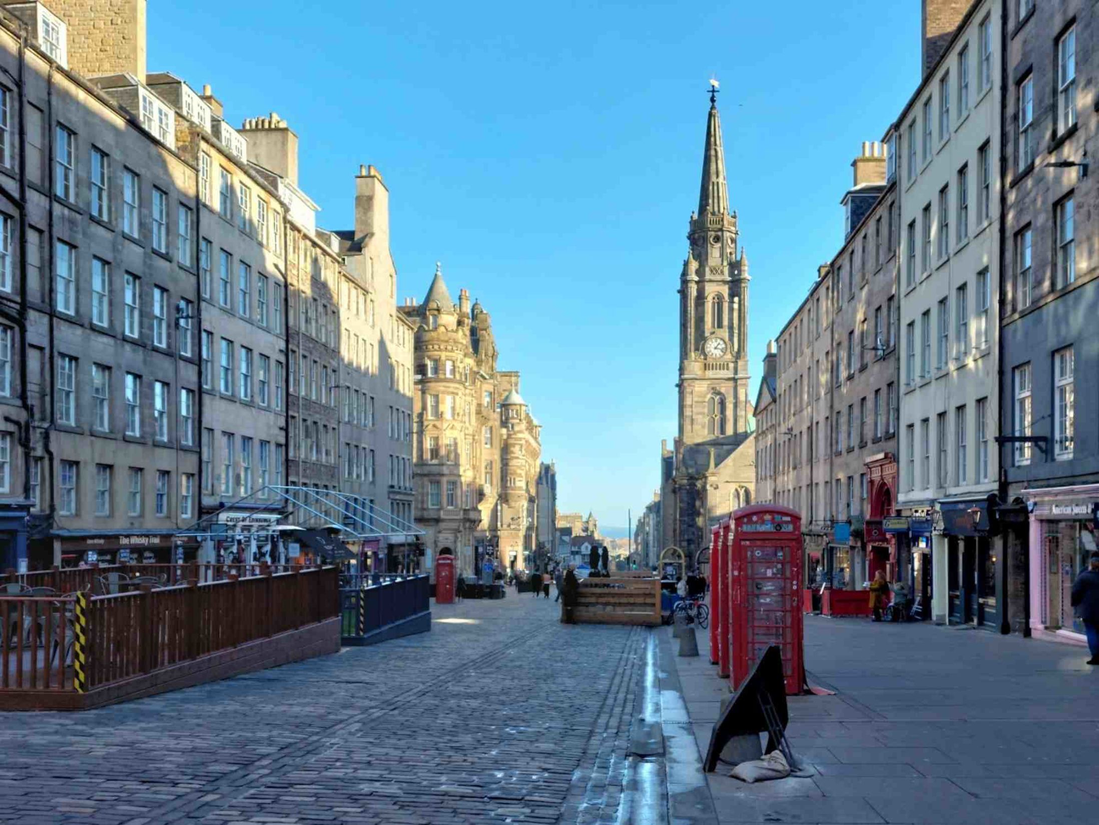 Top 12 Hen Party Activities & Ideas in Edinburgh - Royal Mile