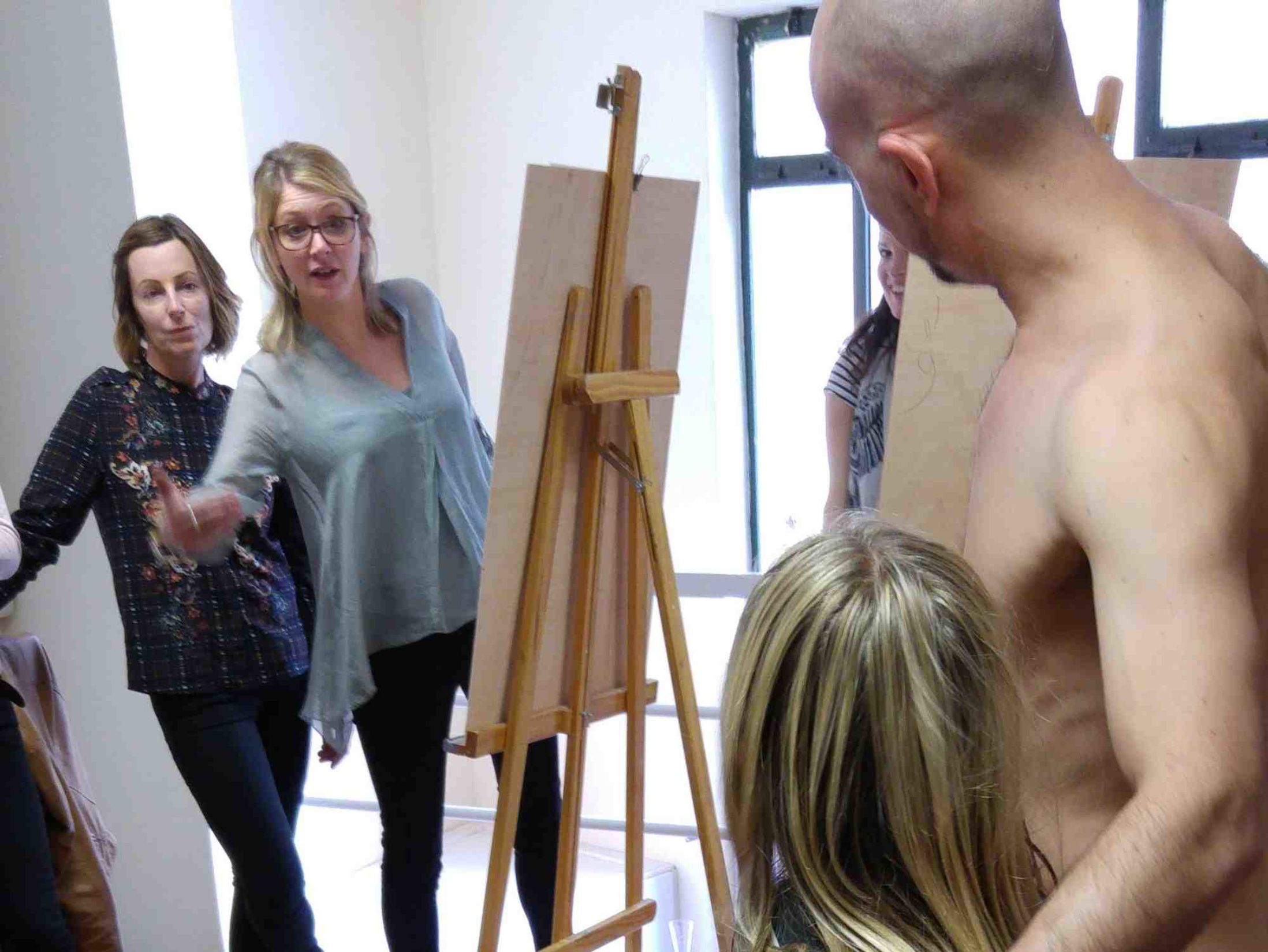 Top 12 Hen Party Activities & Ideas in Edinburgh - Life Drawing